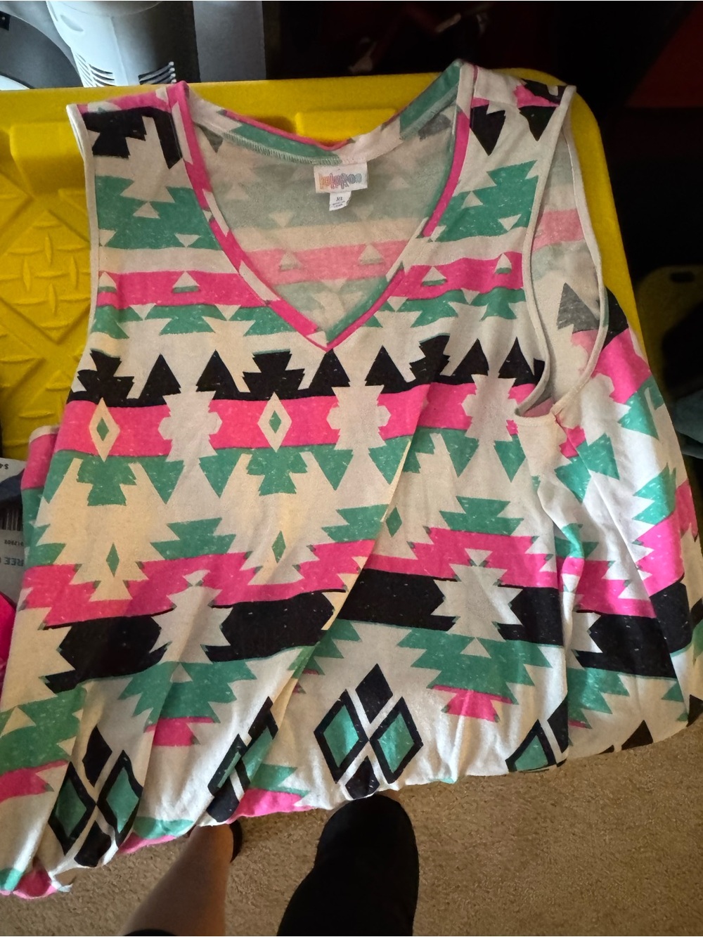 LuLaRoe Geometric Tank Top in White, Pink & Teal